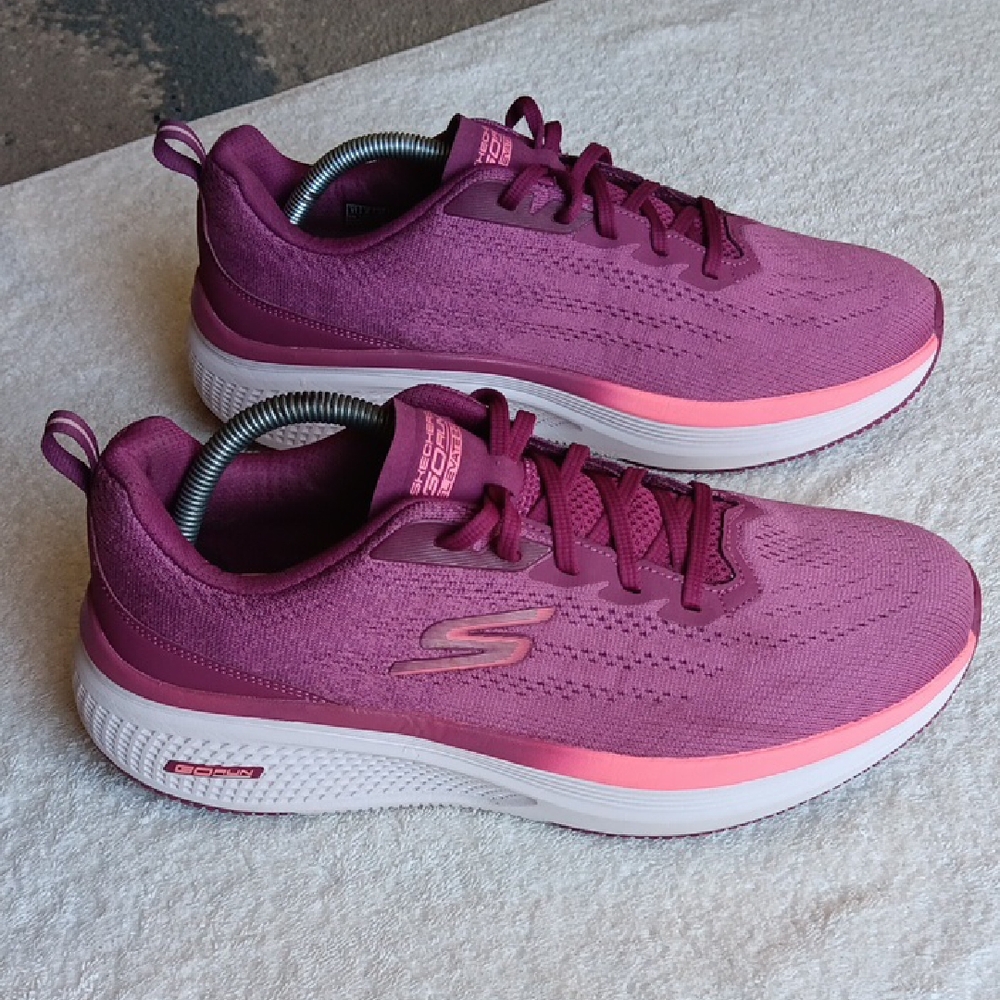 Skechers Go Run Elevate 2.0